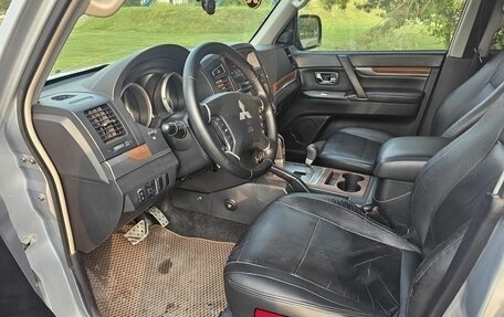 Mitsubishi Pajero IV, 2008 год, 1 200 000 рублей, 16 фотография