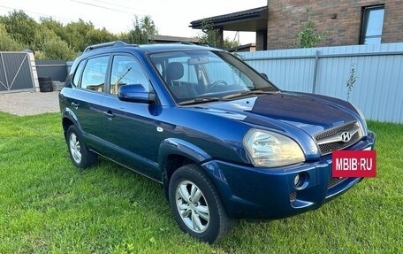 Hyundai Tucson III, 2008 год, 910 000 рублей, 3 фотография