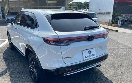 Honda Vezel, 2022 год, 2 100 000 рублей, 7 фотография