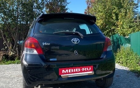 Toyota Vitz, 2010 год, 670 000 рублей, 4 фотография