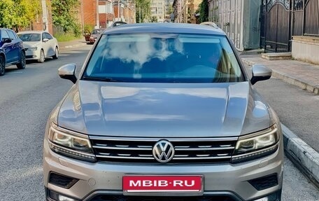 Volkswagen Tiguan II, 2017 год, 2 190 000 рублей, 3 фотография