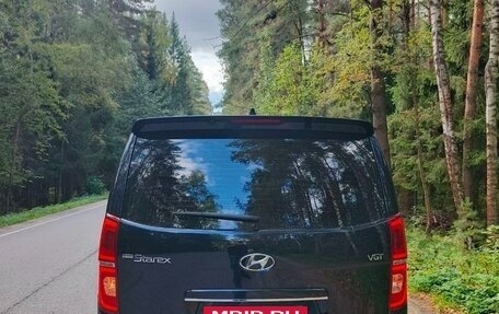 Hyundai Grand Starex Grand Starex I рестайлинг 2, 2020 год, 3 000 000 рублей, 6 фотография
