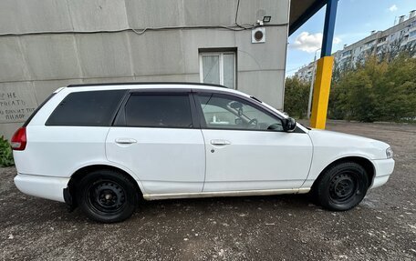 Nissan Wingroad III, 2001 год, 330 000 рублей, 1 фотография