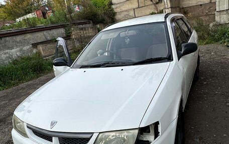 Nissan Wingroad III, 2001 год, 330 000 рублей, 4 фотография