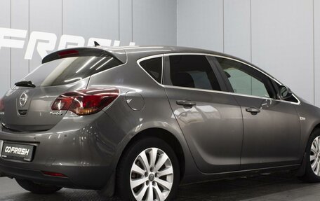 Opel Astra J, 2010 год, 580 000 рублей, 2 фотография