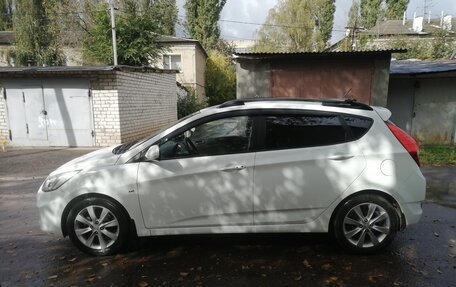 Hyundai Solaris II рестайлинг, 2013 год, 655 000 рублей, 6 фотография