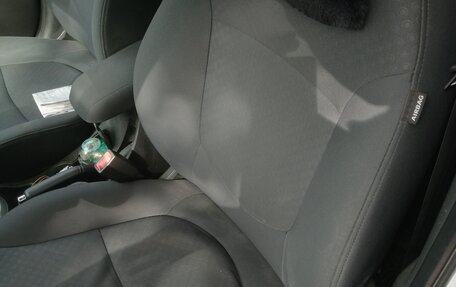 Hyundai Solaris II рестайлинг, 2013 год, 655 000 рублей, 9 фотография