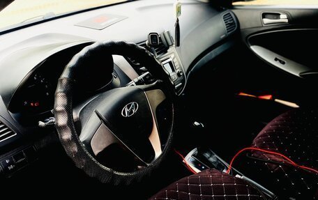 Hyundai Solaris II рестайлинг, 2016 год, 1 100 000 рублей, 6 фотография