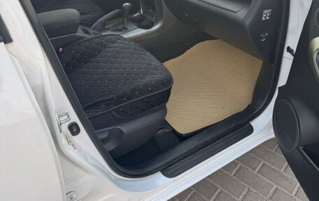 Toyota RAV4, 2011 год, 120 000 рублей, 7 фотография