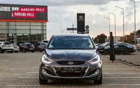 Hyundai Solaris II рестайлинг, 2013 год, 725 000 рублей, 2 фотография