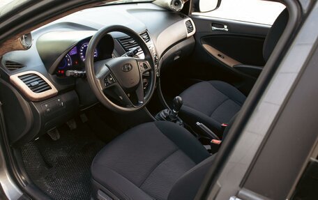 Hyundai Solaris II рестайлинг, 2013 год, 725 000 рублей, 13 фотография