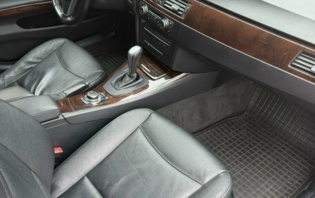 BMW 3 серия, 2011 год, 1 050 000 рублей, 3 фотография