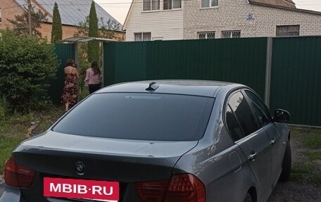 BMW 3 серия, 2011 год, 1 050 000 рублей, 7 фотография