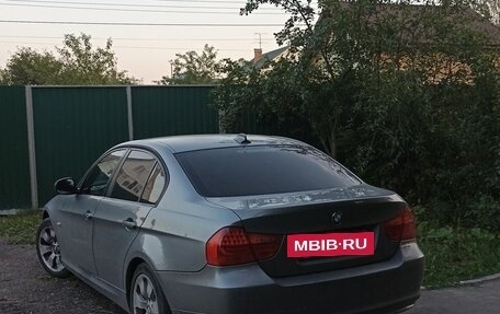 BMW 3 серия, 2011 год, 1 050 000 рублей, 8 фотография