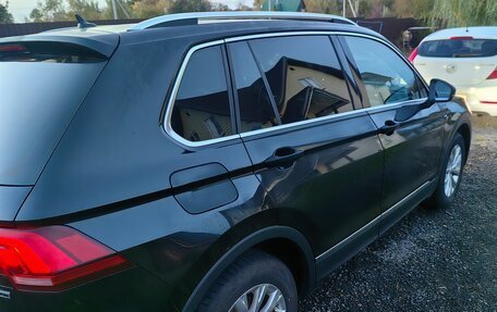 Volkswagen Tiguan II, 2018 год, 2 555 000 рублей, 11 фотография