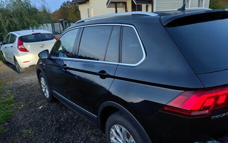 Volkswagen Tiguan II, 2018 год, 2 555 000 рублей, 12 фотография