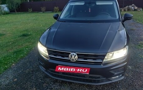 Volkswagen Tiguan II, 2018 год, 2 555 000 рублей, 14 фотография