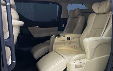 Toyota Alphard III, 2019 год, 5 200 000 рублей, 8 фотография
