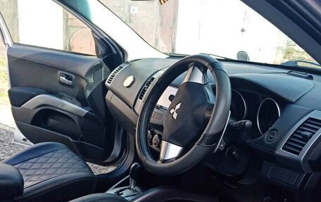 Mitsubishi Outlander III рестайлинг 3, 2012 год, 1 500 000 рублей, 7 фотография