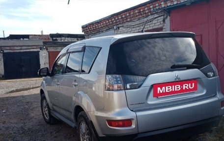 Mitsubishi Outlander III рестайлинг 3, 2012 год, 1 500 000 рублей, 4 фотография
