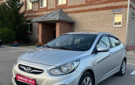 Hyundai Solaris II рестайлинг, 2011 год, 699 000 рублей, 1 фотография