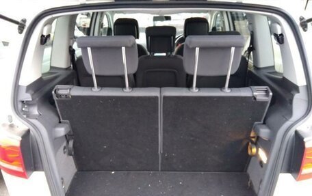 Volkswagen Touran III, 2012 год, 990 000 рублей, 7 фотография