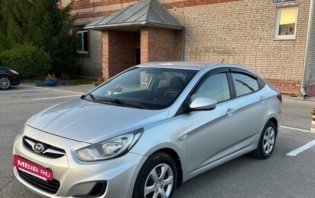 Hyundai Solaris II рестайлинг, 2011 год, 699 000 рублей, 32 фотография
