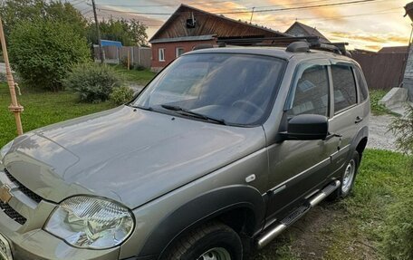 Chevrolet Niva I рестайлинг, 2013 год, 550 000 рублей, 3 фотография