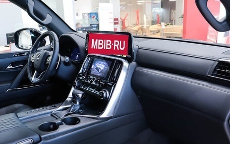Lexus LX, 2024 год, 22 900 000 рублей, 12 фотография