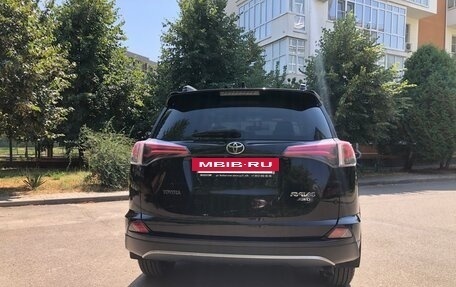 Toyota RAV4, 2018 год, 2 020 000 рублей, 7 фотография