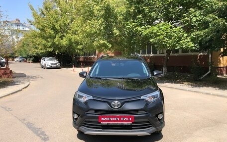 Toyota RAV4, 2018 год, 2 020 000 рублей, 2 фотография