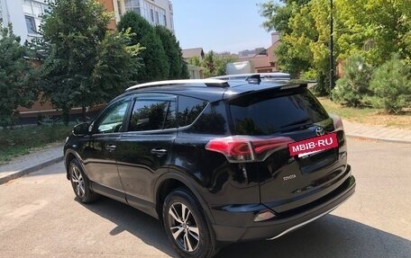 Toyota RAV4, 2018 год, 2 020 000 рублей, 6 фотография