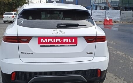 Jaguar E-Pace, 2018 год, 2 500 000 рублей, 5 фотография