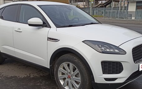 Jaguar E-Pace, 2018 год, 2 500 000 рублей, 8 фотография