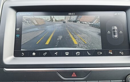 Jaguar E-Pace, 2018 год, 2 500 000 рублей, 18 фотография