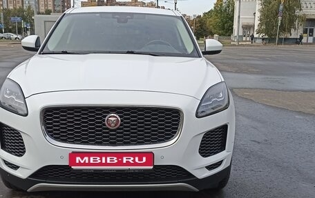Jaguar E-Pace, 2018 год, 2 500 000 рублей, 24 фотография