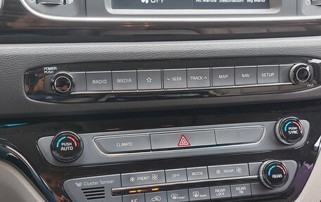 KIA Carnival III, 2019 год, 2 999 999 рублей, 8 фотография