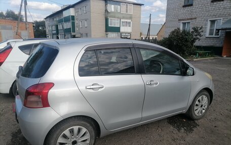 Toyota Vitz, 2005 год, 600 000 рублей, 3 фотография