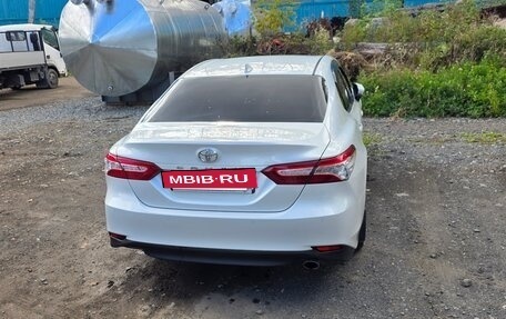 Toyota Camry, 2021 год, 1 150 000 рублей, 3 фотография