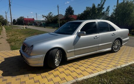 Mercedes-Benz E-Класс, 2000 год, 580 000 рублей, 19 фотография