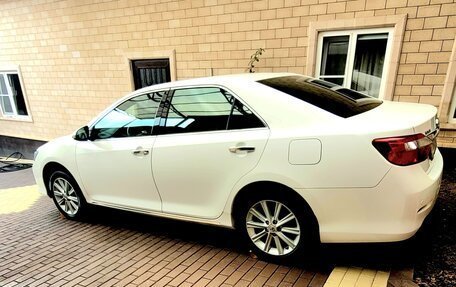 Toyota Camry, 2012 год, 3 фотография