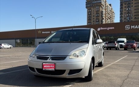 Mitsubishi Colt VI рестайлинг, 2005 год, 400 000 рублей, 1 фотография