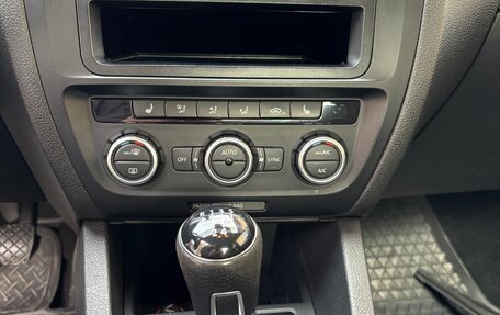 Volkswagen Jetta VI, 2012 год, 950 000 рублей, 6 фотография