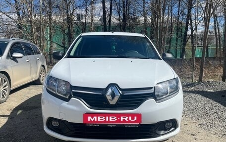Renault Logan II, 2017 год, 1 050 000 рублей, 3 фотография