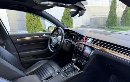 Volkswagen Passat B8 рестайлинг, 2018 год, 2 590 000 рублей, 23 фотография