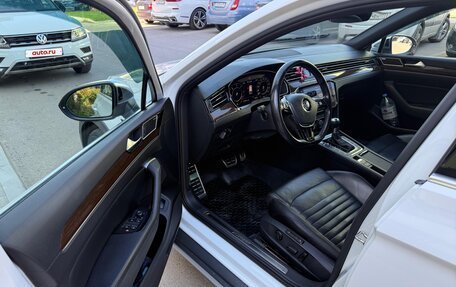 Volkswagen Passat B8 рестайлинг, 2018 год, 2 590 000 рублей, 31 фотография