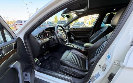 Volkswagen Passat B8 рестайлинг, 2018 год, 2 590 000 рублей, 33 фотография