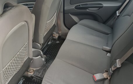KIA Rio II, 2011 год, 650 000 рублей, 6 фотография
