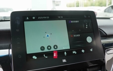 Toyota Camry, 2023 год, 4 700 000 рублей, 14 фотография