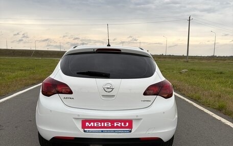 Opel Astra J, 2011 год, 510 000 рублей, 4 фотография